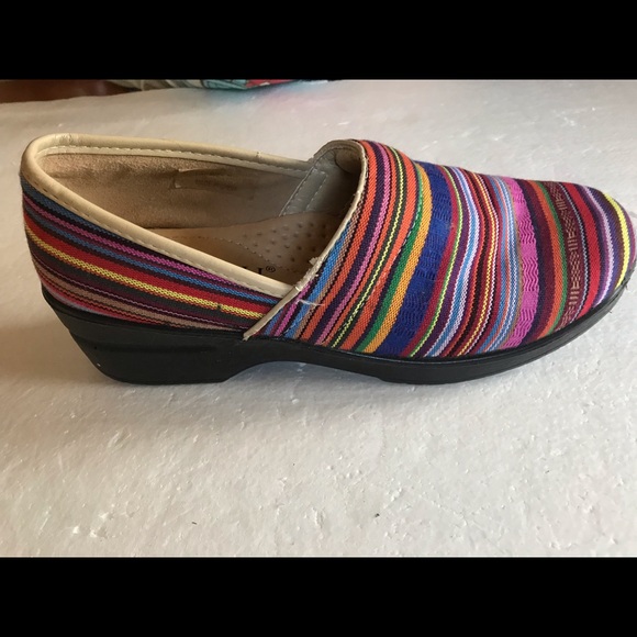 Rassoli Canvas Slip-On Clogs Size 7 - Picture 5 of 7